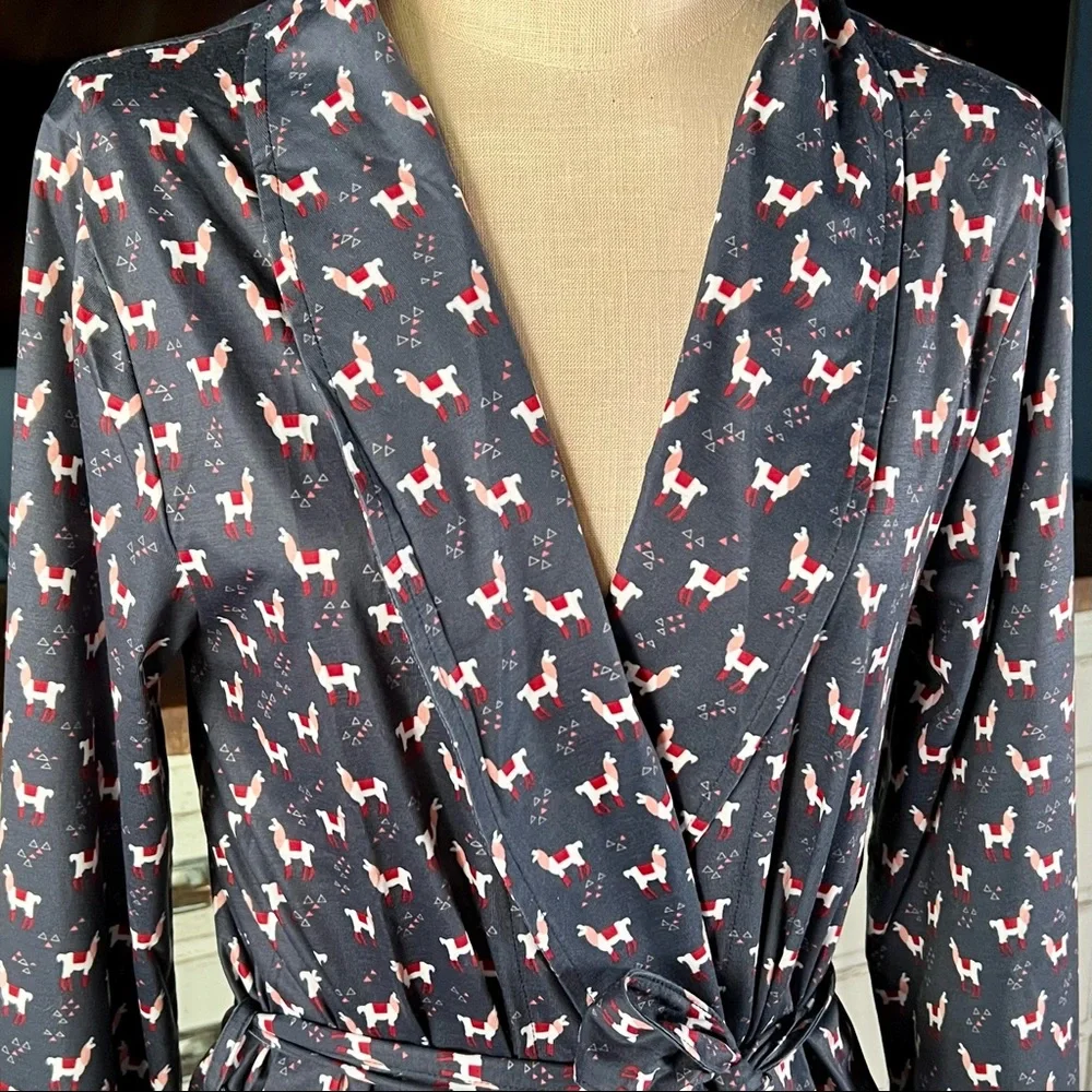 Modcloth Llama Robe M - Picture 2 of 11